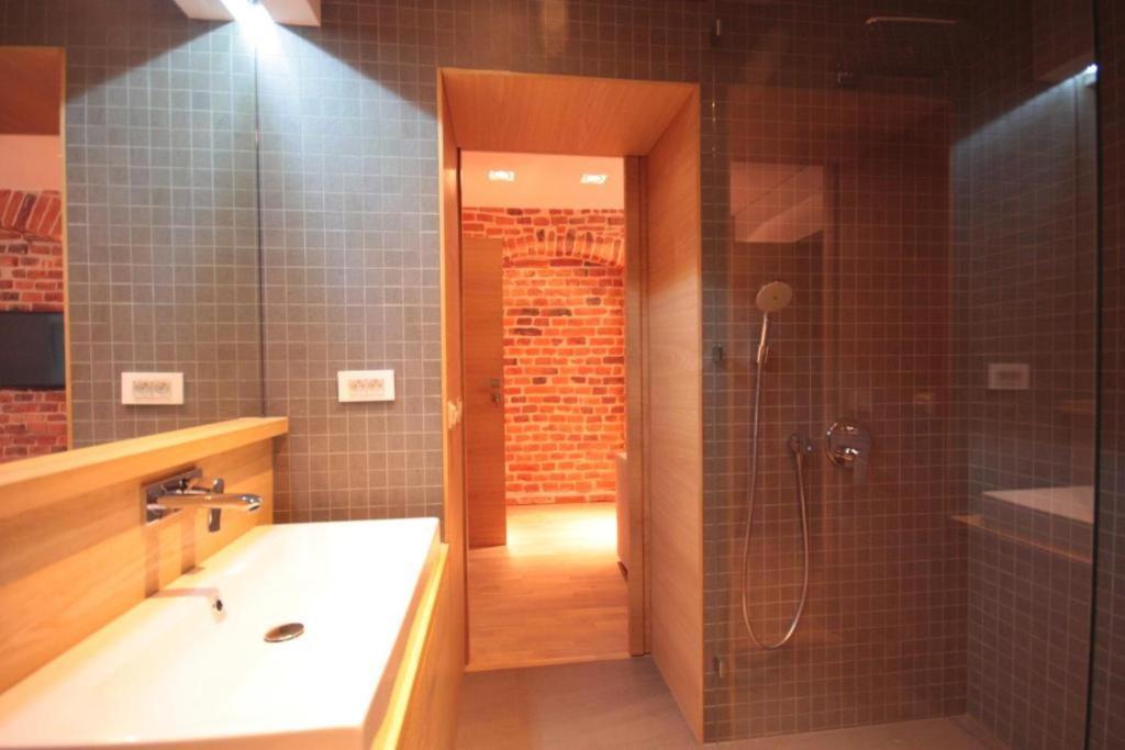 Modern & Resto Apartments 克拉科夫 外观 照片
